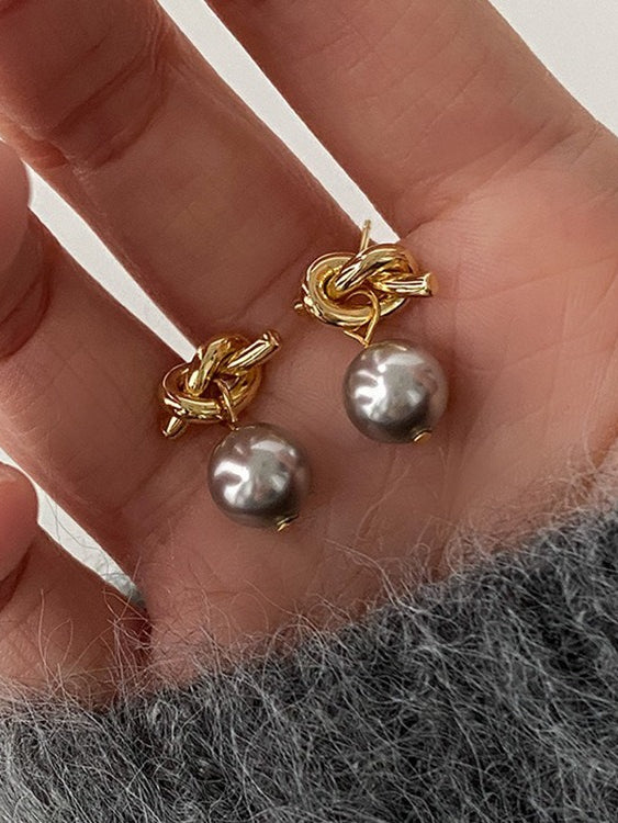 Retro Knotted Metal Gray Pearl Stud Earring