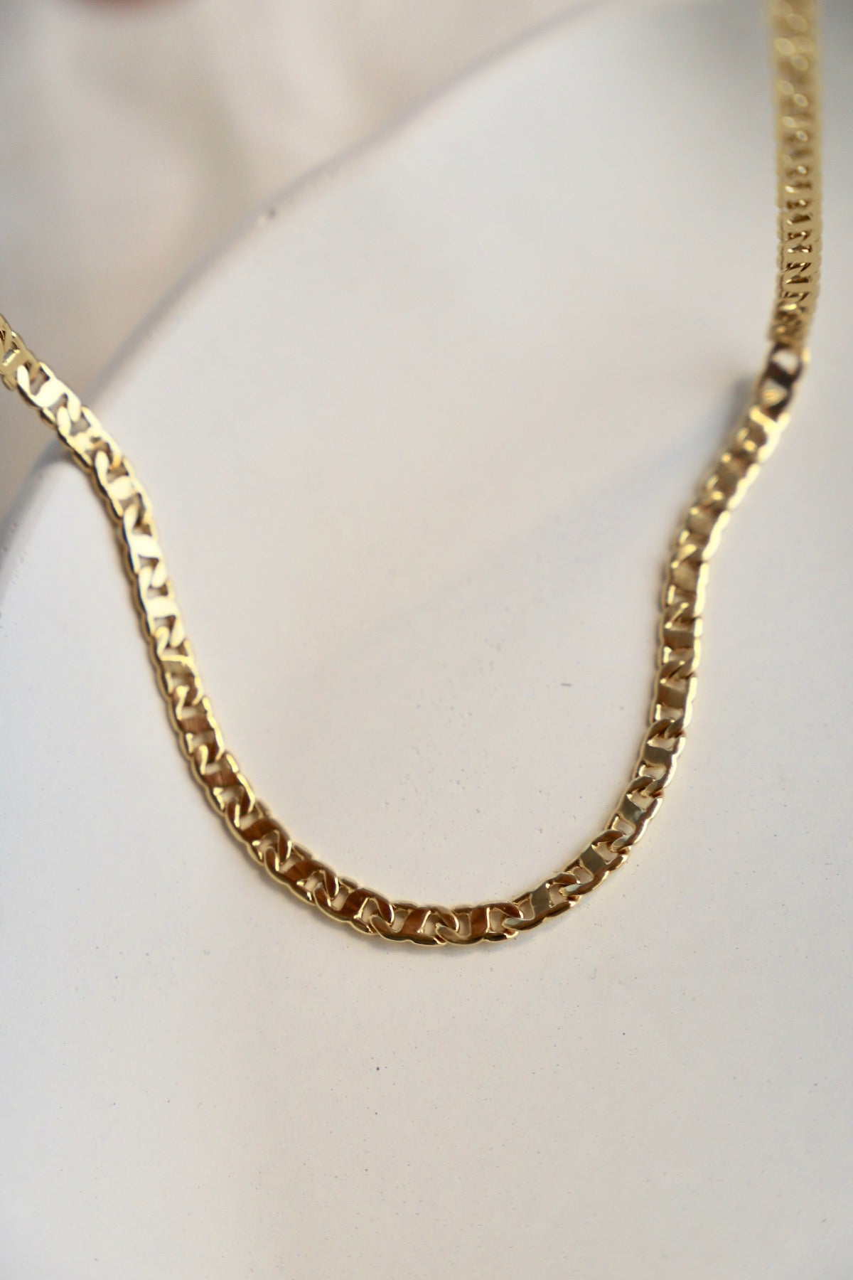 THE MIRABEL CHAIN