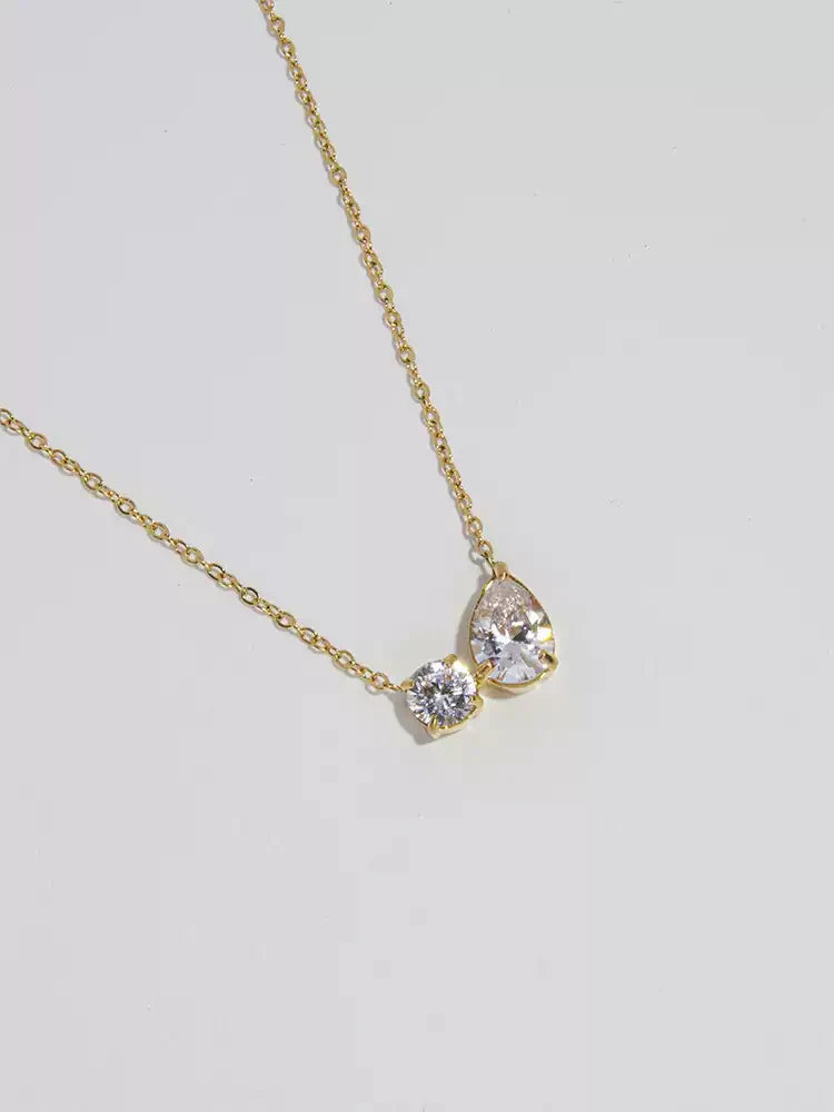 Teardrop Round Diamond 3a Live Color Clavicle Necklace