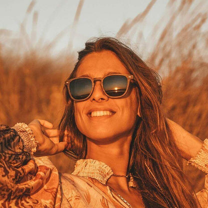 Lark - Unisex Wooden Sunglasses