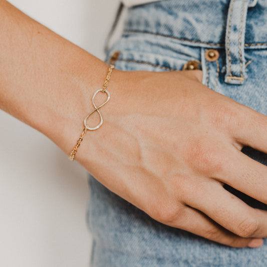 Teressa Lane Infinity Bracelet for Women - Elegant Gold Chain